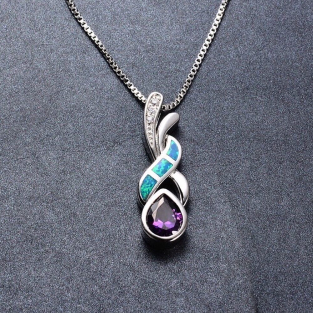 💎1 LEFT💎COLOR PENDENT AND BOX CHAIN - Picture 2 of 7